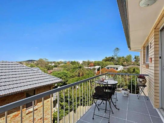 6/8 Barradine Street, Greenslopes QLD 4120 - Photo 1