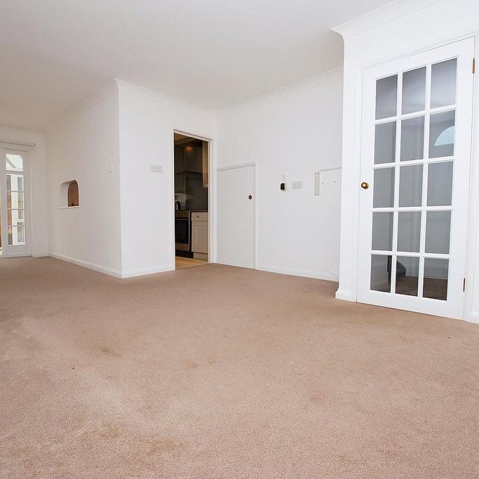 3 bedroom end of terrace house to rent - Photo 1