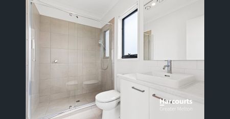 Modern Family Living in the Heart of Aintree - Photo 5