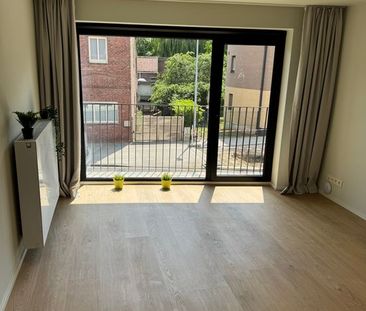 Appartement te huur - Foto 1