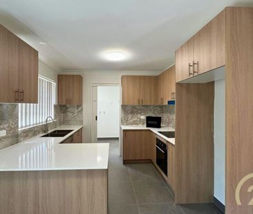 Spacious Newly Renovated 2 Bedroom Home! - Photo 4