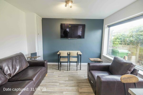 19 Pinelands Way - Photo 1