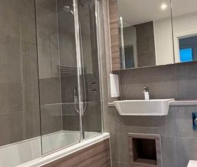 2 Bed Flat, London, IG11 - Photo 6