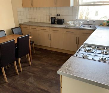 Room in a Shared House, Brigstocke Road, BS2 - Photo 1