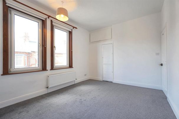 2 bedroom property to rent - Photo 1
