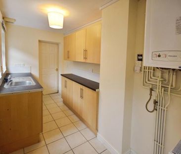 2 bedroom terraced house to rent - Photo 5