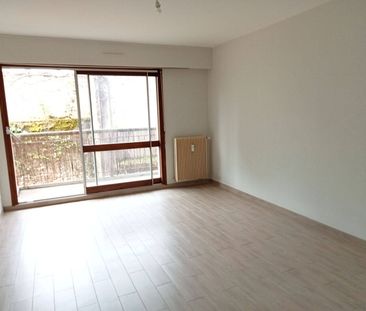 Location appartement 2 pièces 47.33 m² à Mâcon (71000) TRES CALME C... - Photo 2