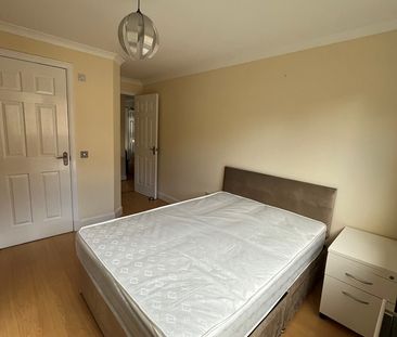 2 Bed Flat, St Clair Road, EH6 - Photo 2