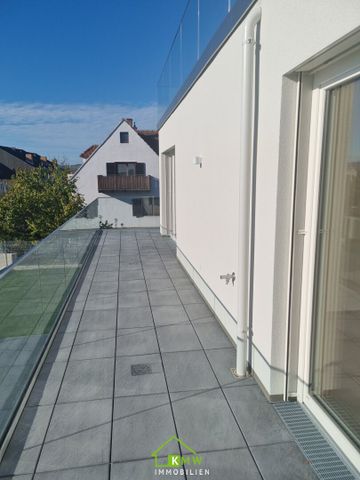 Exklusive Erstbezug-Wohnung mit Balkon und 2 Garagen - modernes Design und hochwertige Ausstattung - Foto 5