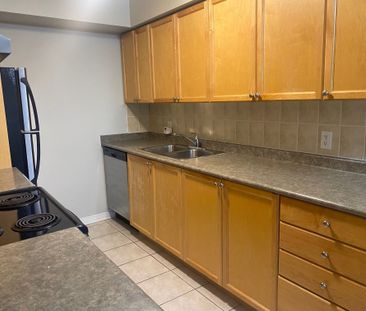 For Lease - 4975 Southampton Drive Unit# 274, Mississauga, Ontario - Photo 5