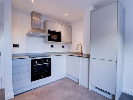 2 BED Apartment To rent - Photo 5