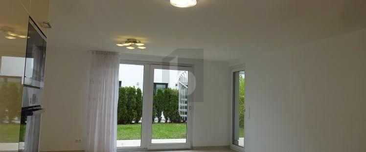 RUHIG UND HELL MIT SONNIGER TERRASSE UND GARTEN - Photo 1