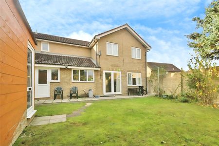 Caddy Close, Egham, Surrey, TW20 9JL - Photo 5