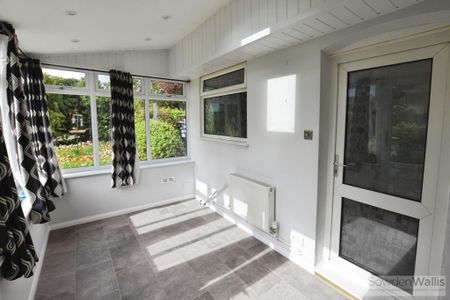 3 bedroom semi-detached house to rent - Photo 3