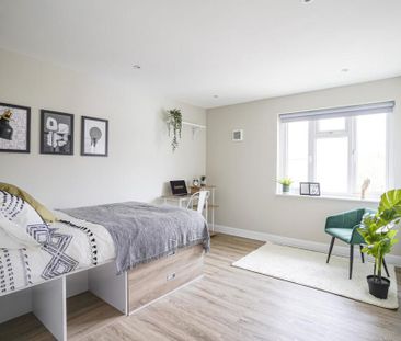 4 bedroom terraced house to rent - Photo 4