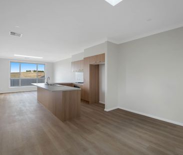 BRAND NEW DUPLEX IN POPULAR ESTATE - Photo 2