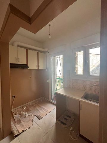 Studio/Γκαρσονιέρα για ενοικίαση Έξι Δρόμοι (Λάρισα) - Photo 4