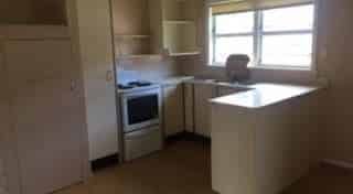 Lovely sunny townhouse in Fairfield, fully fenced - Photo 5