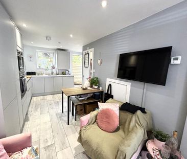 3 bedroom house to rent - Photo 2