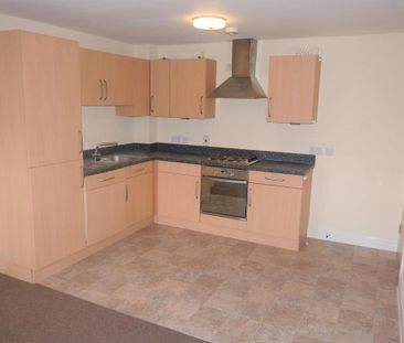 2 bedroom flat to rent - Photo 3