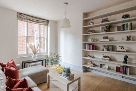 Portman Mansions, Chiltern Street, Marylebone, London, W1U - Photo 2
