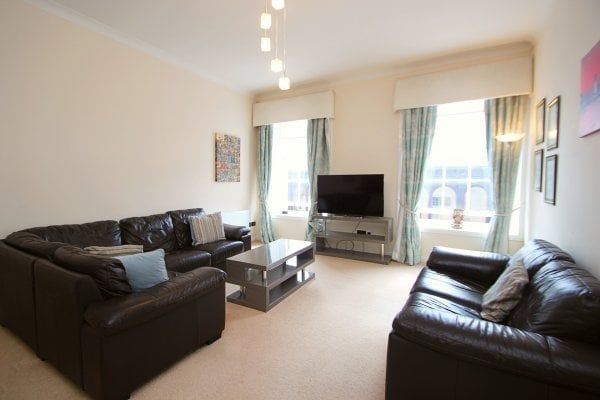 Candleriggs, Glasgow, G1 - Photo 1