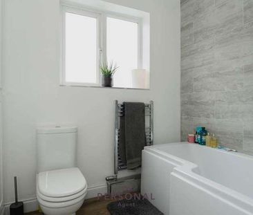 Nork Rise, Banstead, SM7 - Photo 4