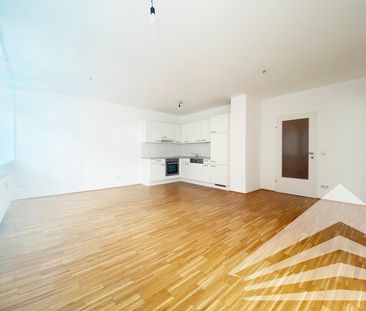 Großzügige 2 Zimmerwohnung mit Küche in der Innenstadt - Nähe Lands... - Photo 2