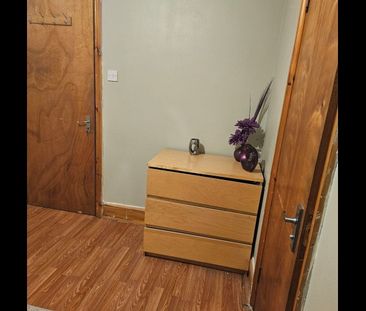 Room in a Shared House, Grove Green Road, E11 - Photo 6