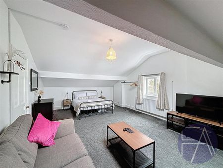 3 bedroom apartment to rent - Photo 4