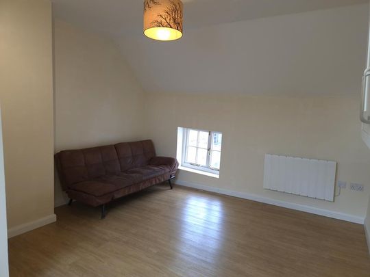 1 bedroom flat to rent - Photo 1