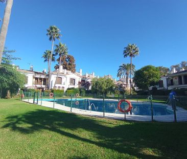 Alquiler de chalet adosado en Calle Punta de los Mármoles - Photo 6