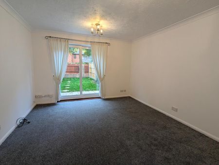 2 bedroom end of terrace house to rent - Photo 4