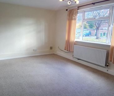 2 bedroom maisonette to rent - Photo 3