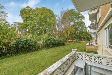 Redlands Way, London, SW2 - Photo 2