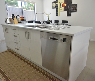 Unit ARCHIVE-9, 11 Side Street, West Gladstone, QLD - Photo 2