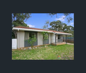 CUTE THREE BEDROOM HOME WITH MODERN TOUCHES AND CLASSIC CHARM! - Photo 6