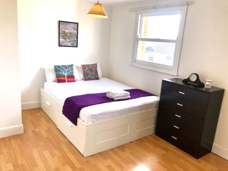 2 Bed Flat, Bow Common Lane, E3 - Photo 4