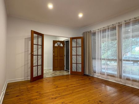 Live on Linear Park, a Short Walk to the O-Bahn! - Photo 2