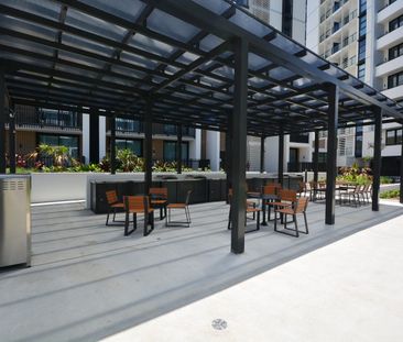 BRAND NEW 2 BEDROOM APARTMENT IN LUXURY APARTMENTS - Photo 3