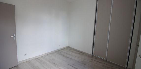 Appartement T2 proche DENIS DUSSOUBS - Photo 2