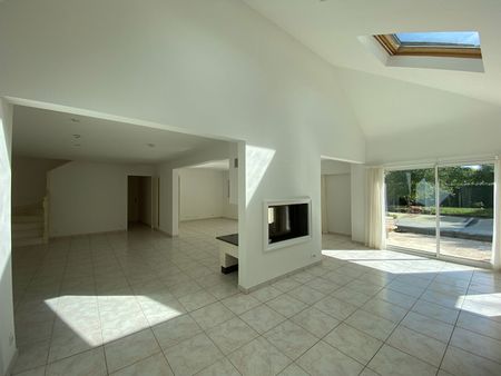 Charmante Villa à Louer à Beg Meil, Fouesnant, avec Piscine - Photo 2