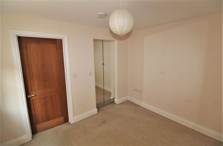 St. Mary Street, Chippenham, SN15 - Photo 2