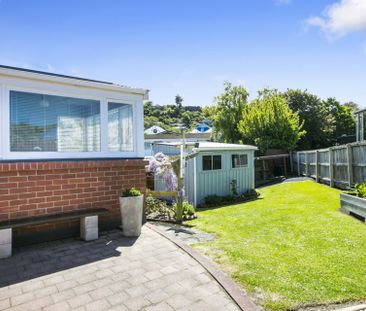 Sunny and stand alone! - Photo 3