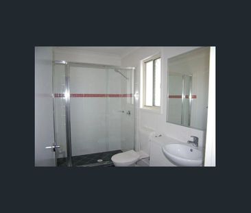 Modern & Convenient Living - Photo 2