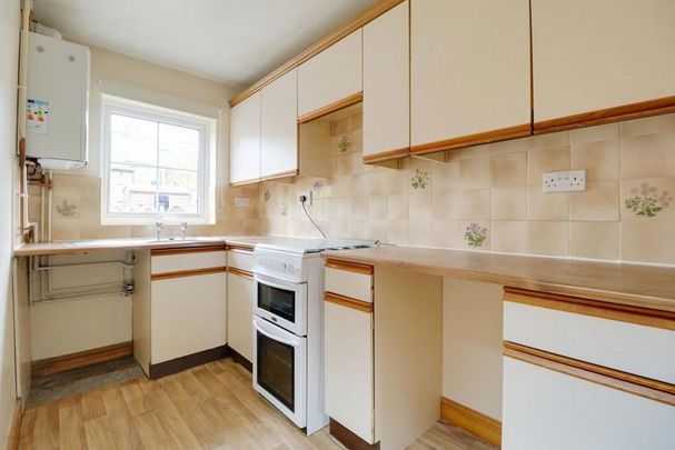 2 bedroom terraced house to rent - Photo 1