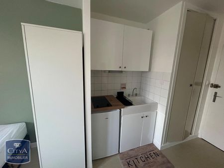 Location Appartement 1 pièce 18m² AUBIERE 63170 - Photo 3