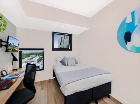 2 Bedroom Apartment - Photo 4