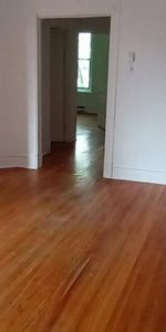 METRO PIE-1X GRAND 5 1/2 LIBRE (1 MINUTES A PIED DU MÉTRO) - Photo 3