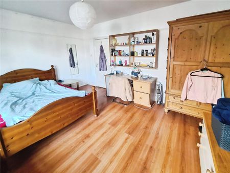 4 bedroom terraced house to rent - Photo 2